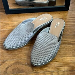 Crown Vintage Gray Loafers Sleek Slip-Ons